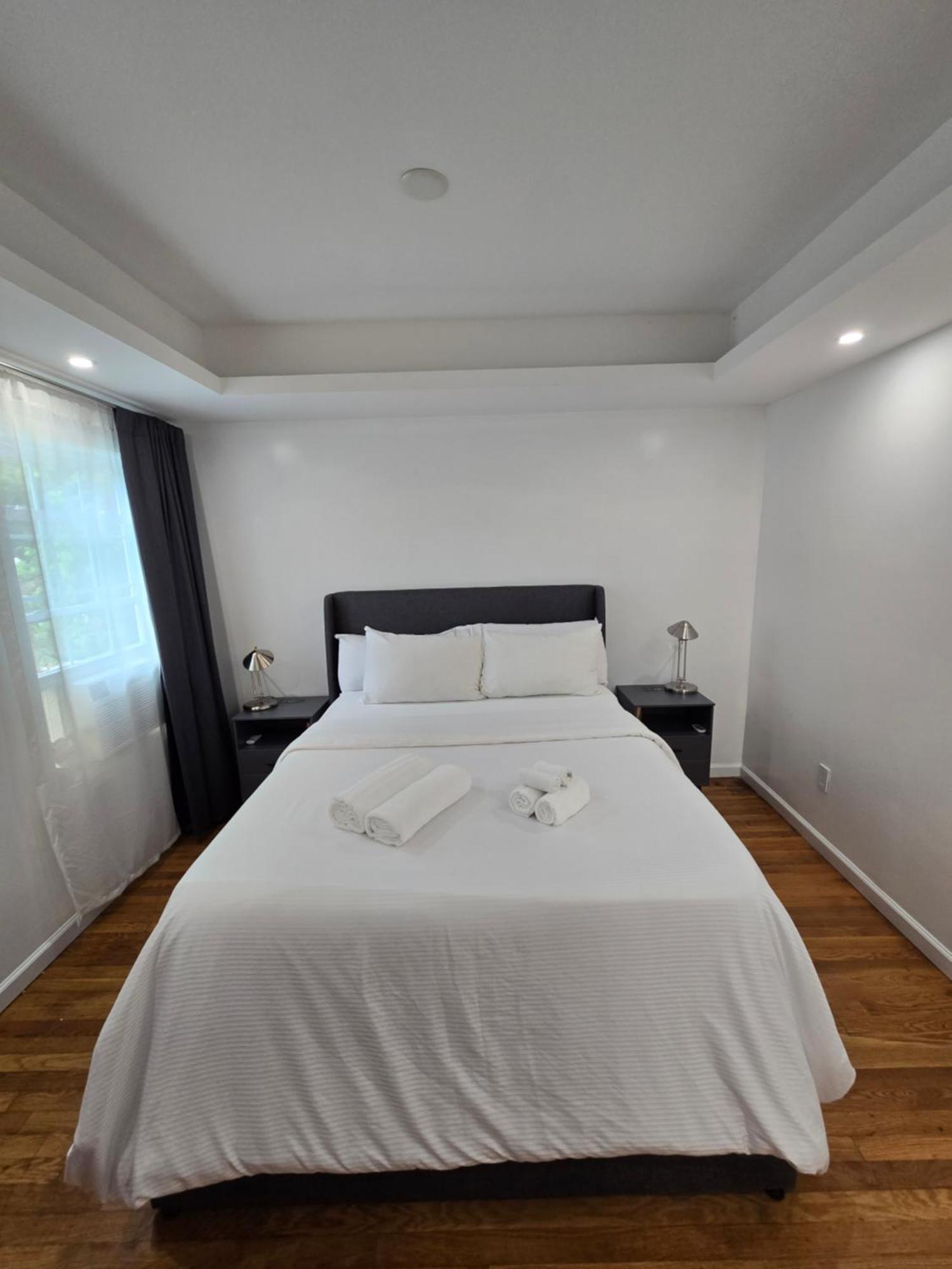 Beautiful Boston Bedroom - New Renovation Dış mekan fotoğraf